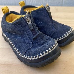 BABY GAP Blue Suede Shoes size 5
